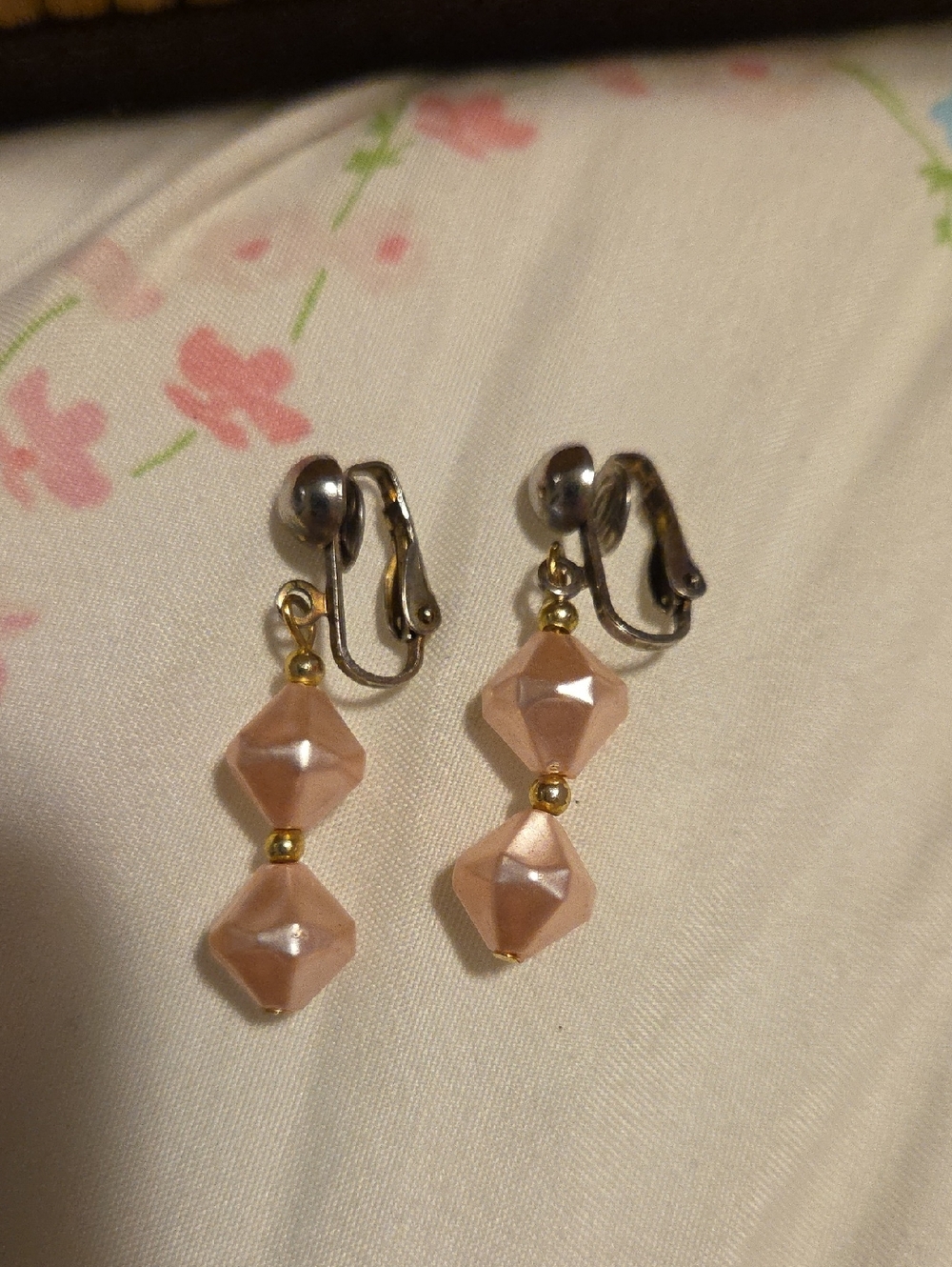 Elegant Pink Bead Dangle Clip-On Earrings - Women Jewelry